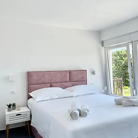 Guest house Elite - Free Parking 4*