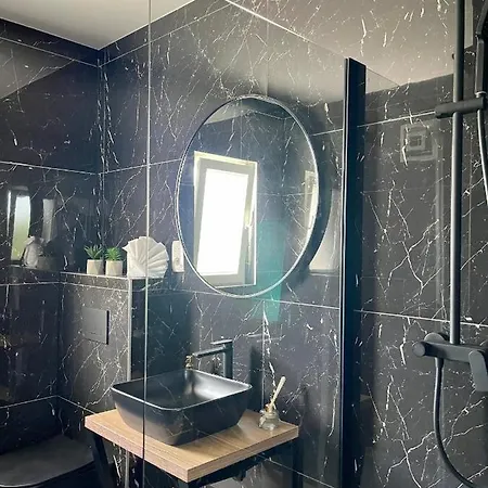 Maison d'hôtes Elite - Free Parking 4*