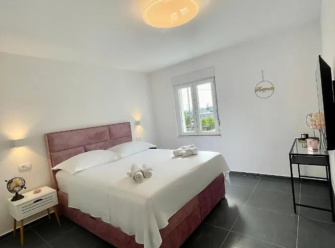 Elite - Free Parking Penzion 4*